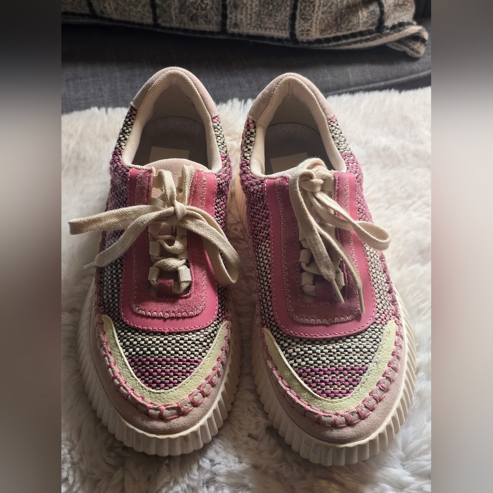 Like New Dolce Vita Women's Dolen Sneaker, Size 8